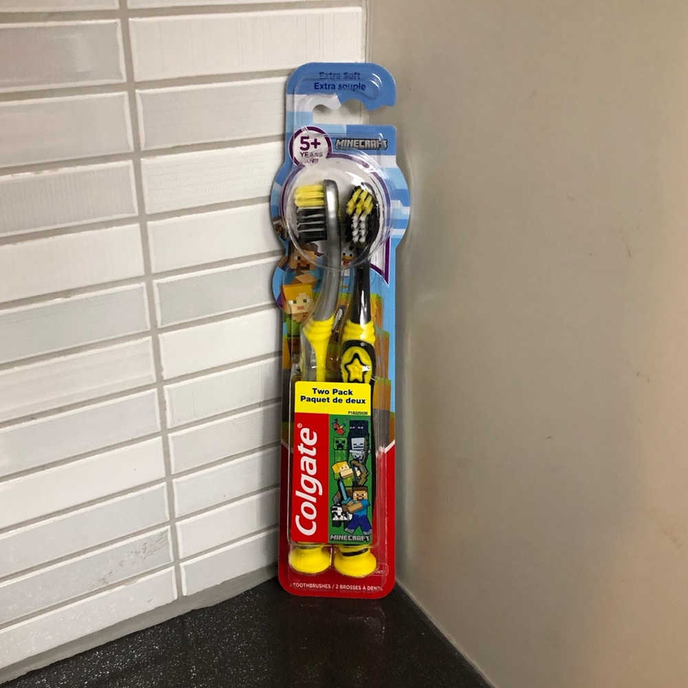 😎 NWT Colgate Minecraft kids 5+ two pack toothbrush